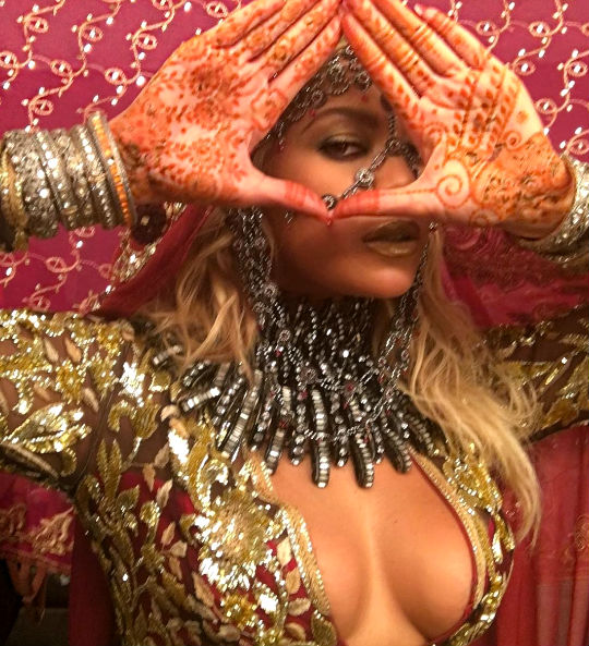 Eller hur gick "spådomarna" egentligen till? Är Beyoncé illuminati?