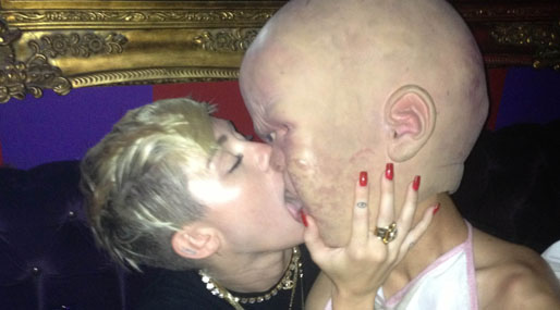 Miley festade loss i London tidigare i veckan.