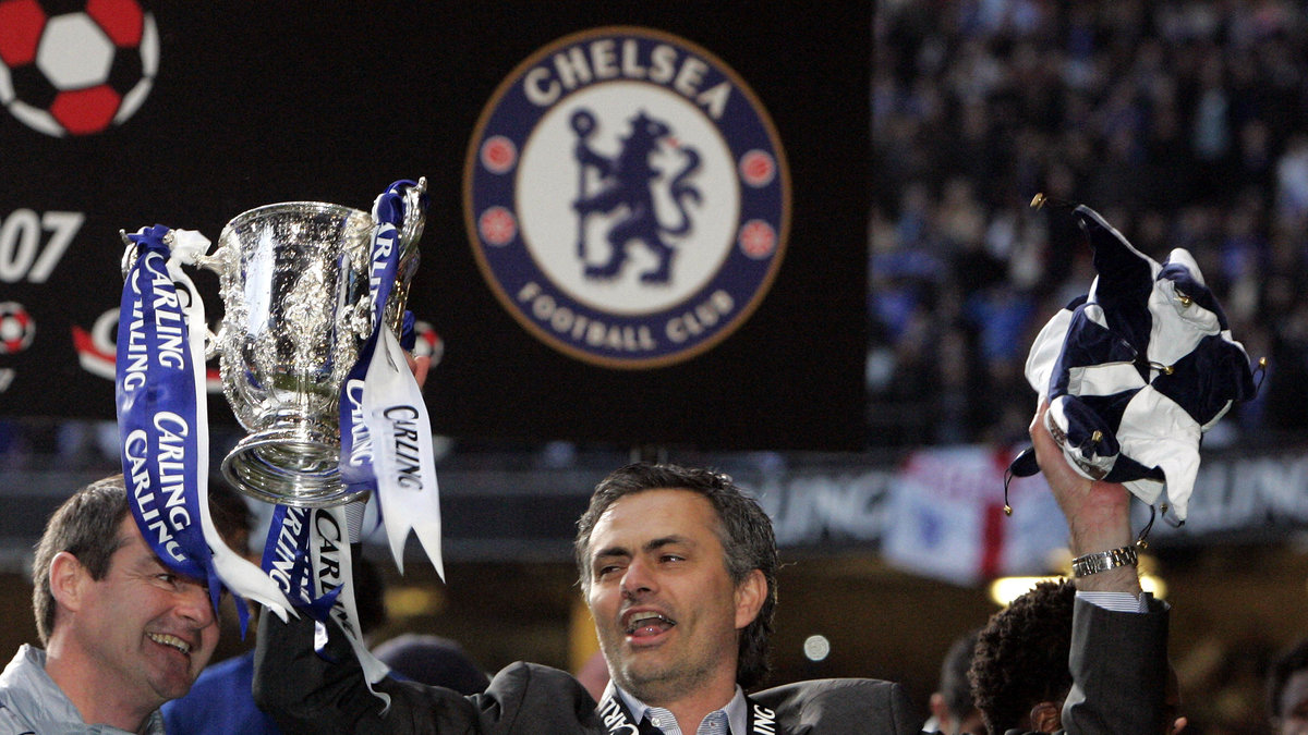 José Mourinho återvänder till Chelsea.