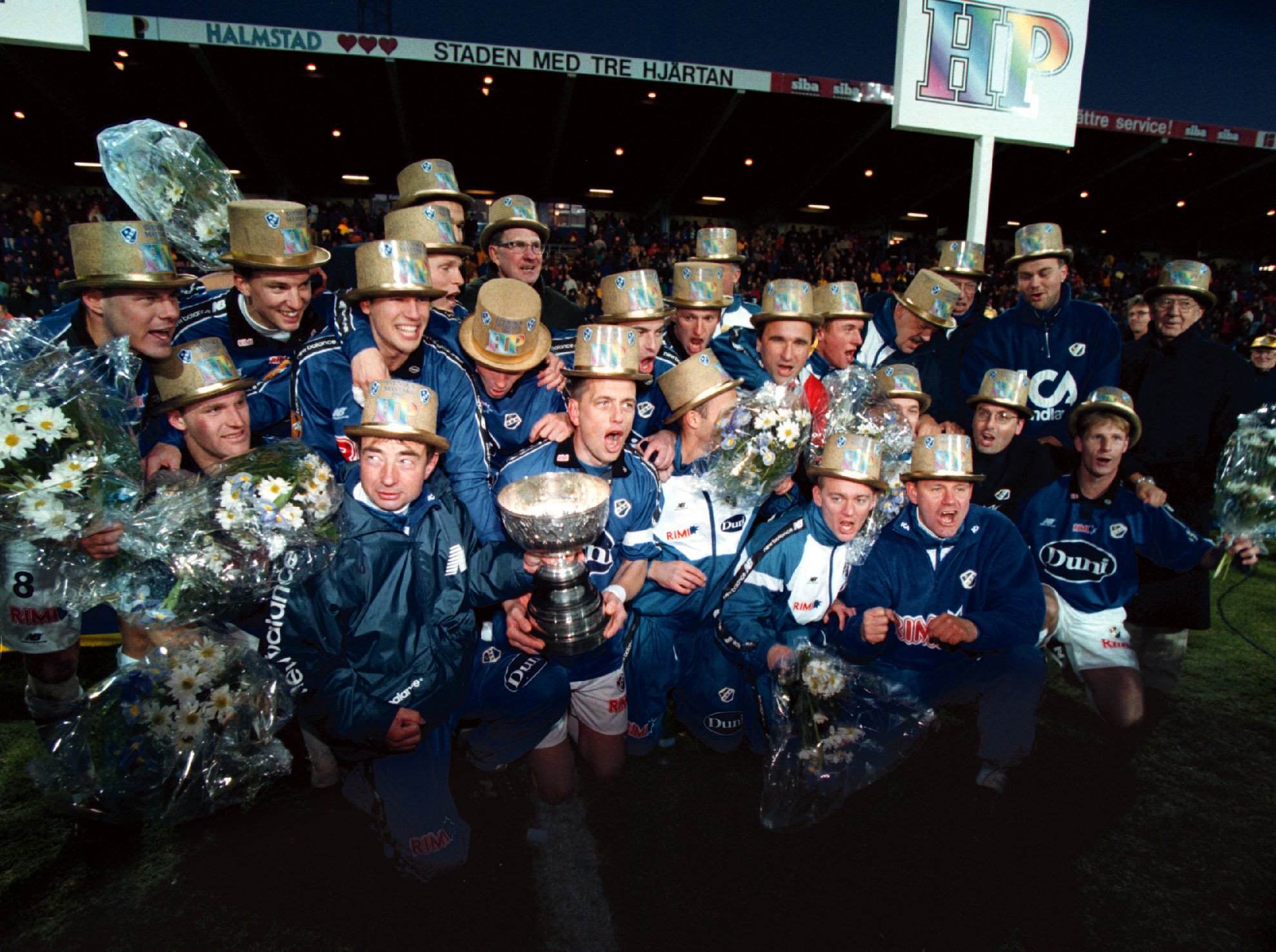 Halmstad firar guldet 1997, men året därpå blev det respass i Champions League-kvalet.