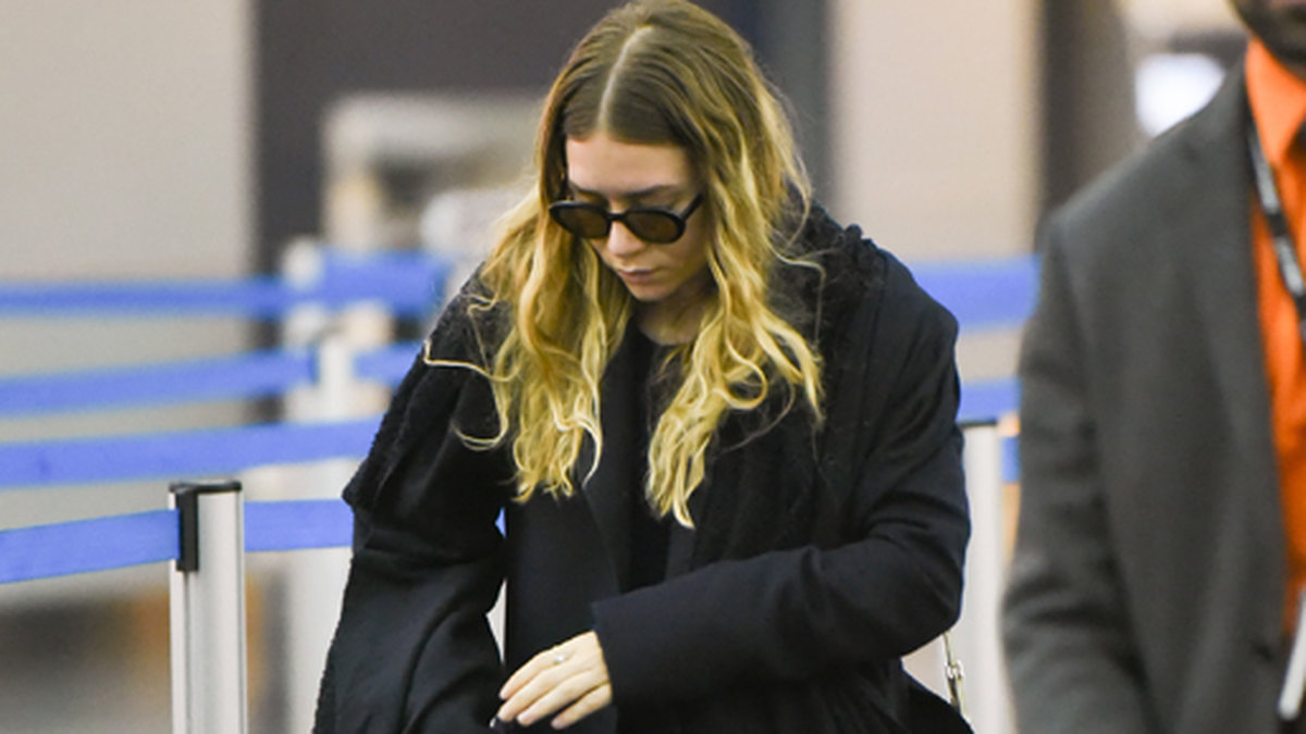 Ashley Olsen på New Yorks flygplats. 