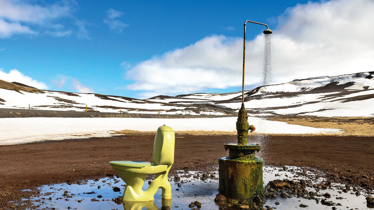 I Krafla på Island finns den här udda toaletten som ingen vet vem som installerat. 