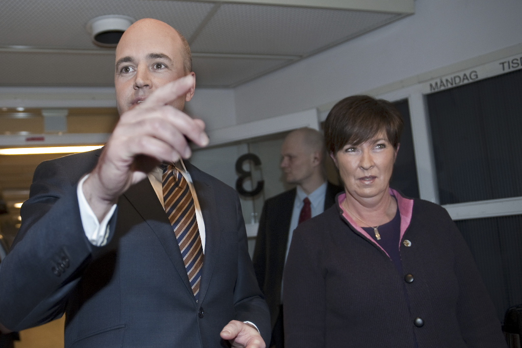 Fredrik Reinfeldt, Politik, Islam, Frankrike, Kvinnoförtryck, Niqab, Mona Sahlin, Riksdagsvalet 2010
