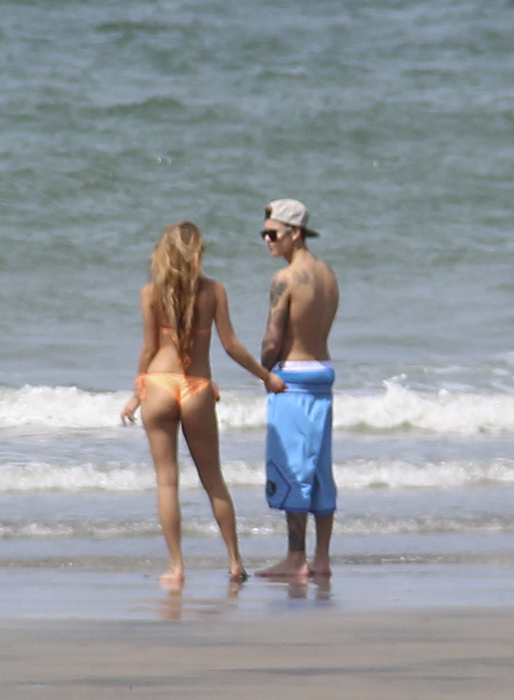 Justin Bieber och Chantel Jeffries stack till Panama för lite lugn och ro från världspressen. Justin Bieber och Chantel Jeffries stack till Panama för lite lugn och ro från världspressen.