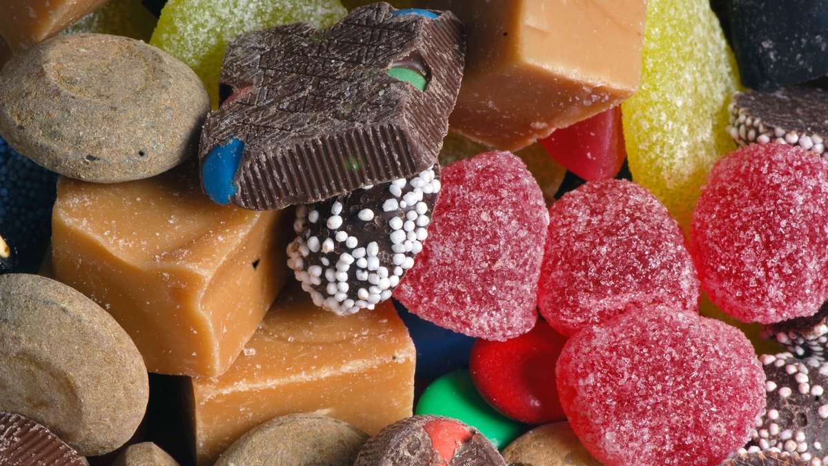 30 ton godis hittades av danska livsmedelsverket.