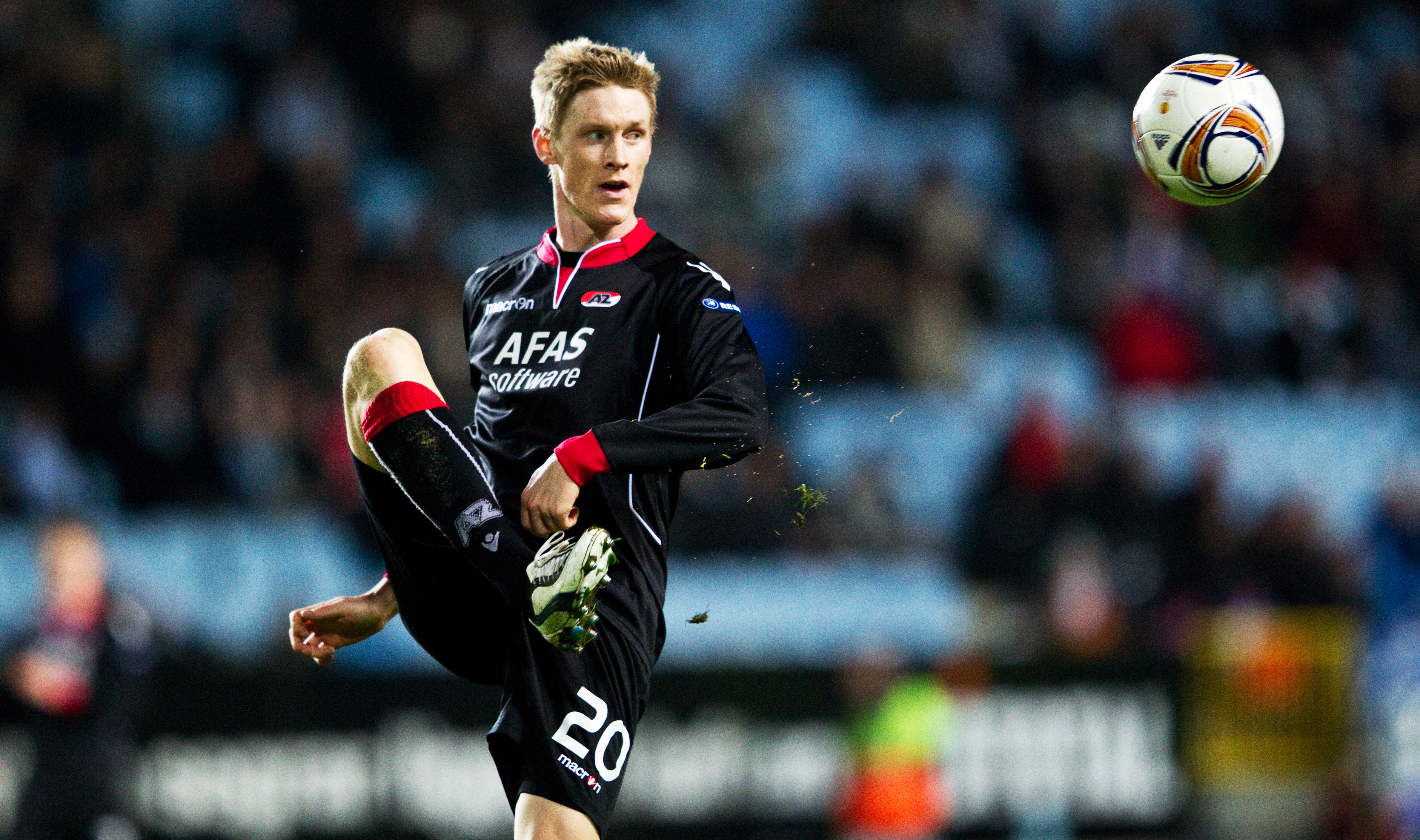 Rasmus Elm har skapat rubriker med sina läckra mål denna säsong.