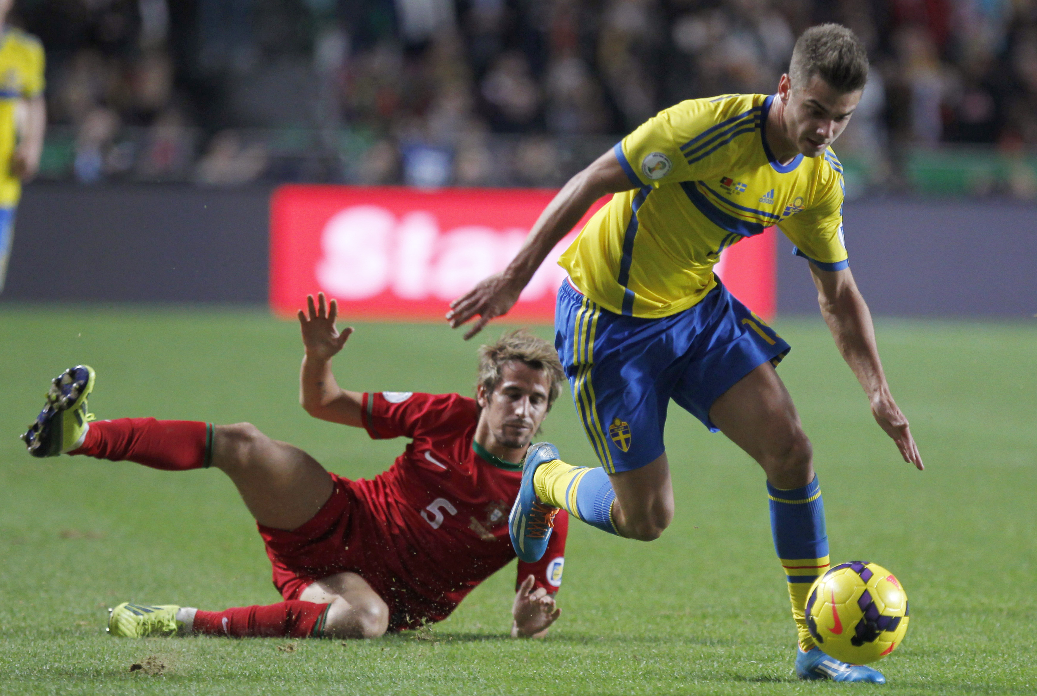 Sverige höll undan länge. Sverige höll undan länge.