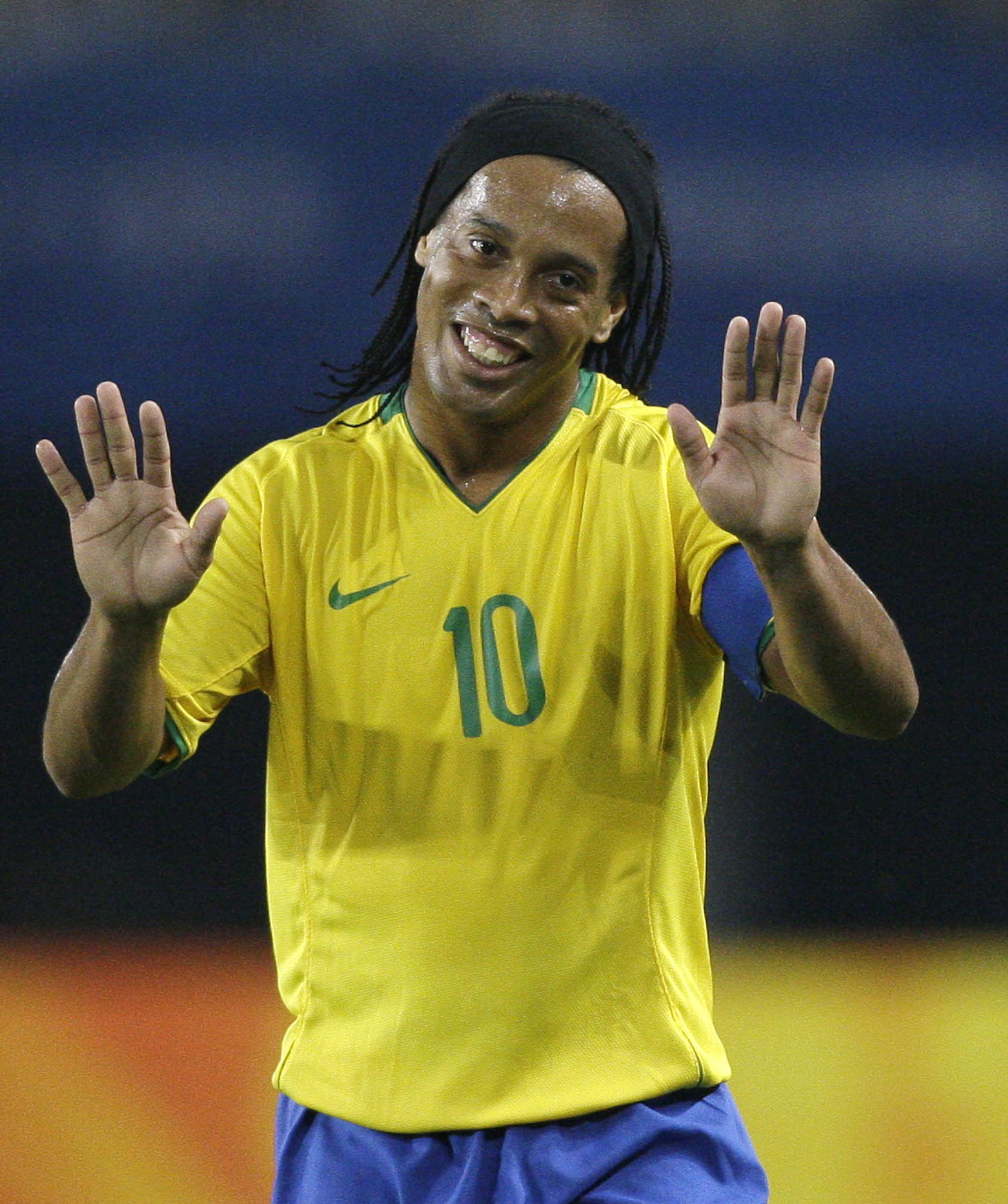 Ronaldinho gjorde bort många med sin klassiska fint.