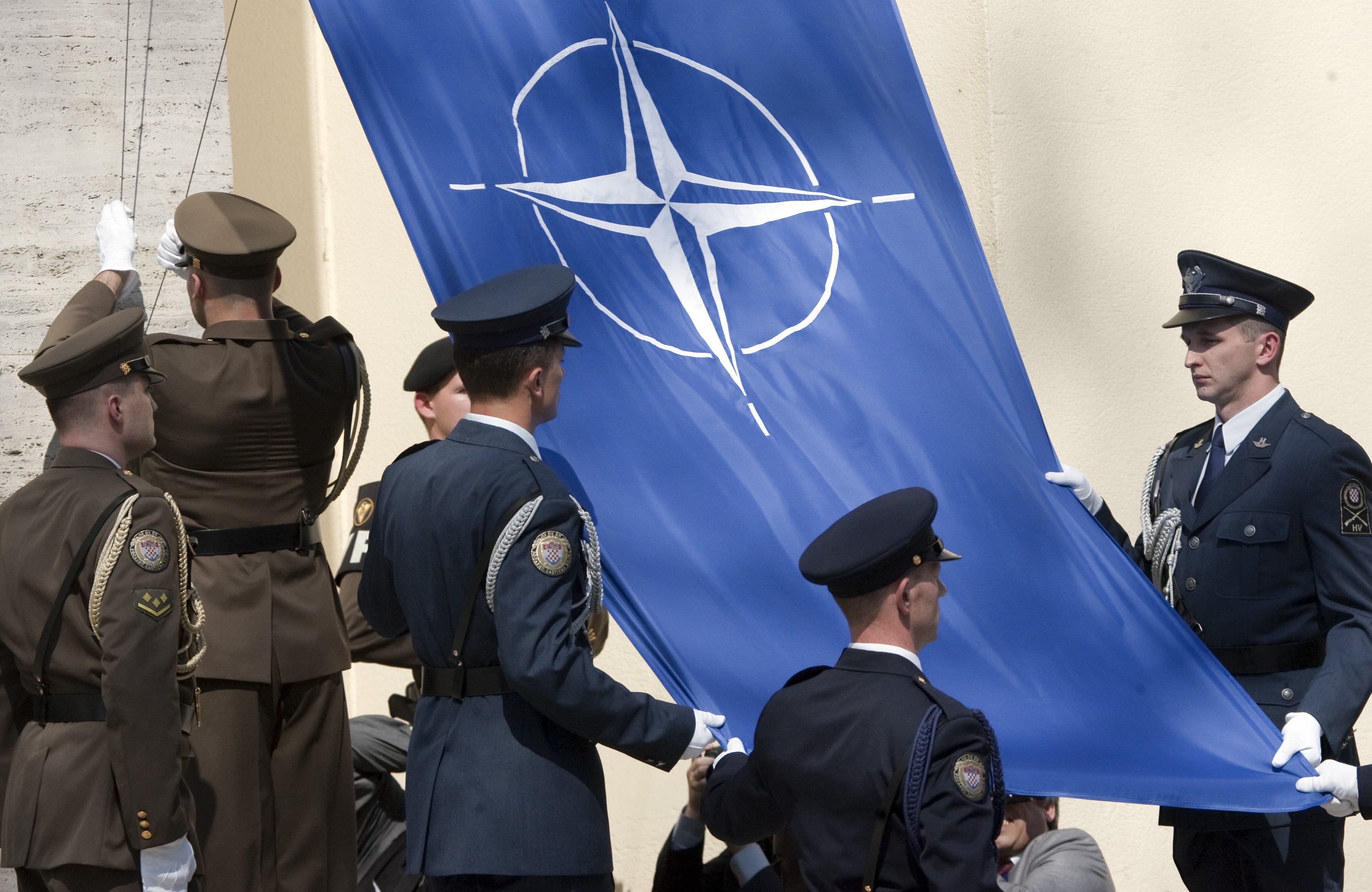 Om Sverige Går Med I Nato