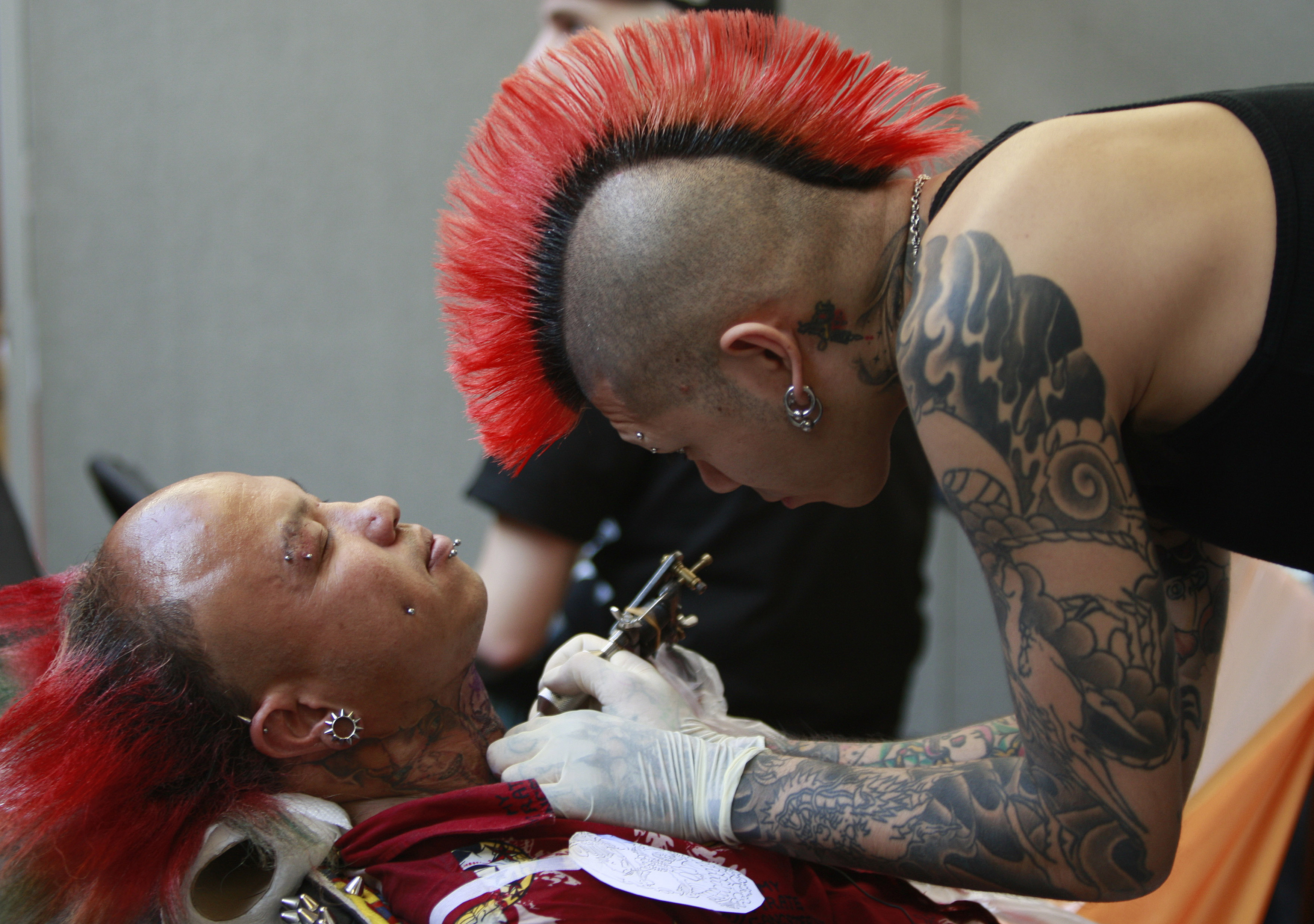 Piercing, Tatueringar, Socialstyrelsen
