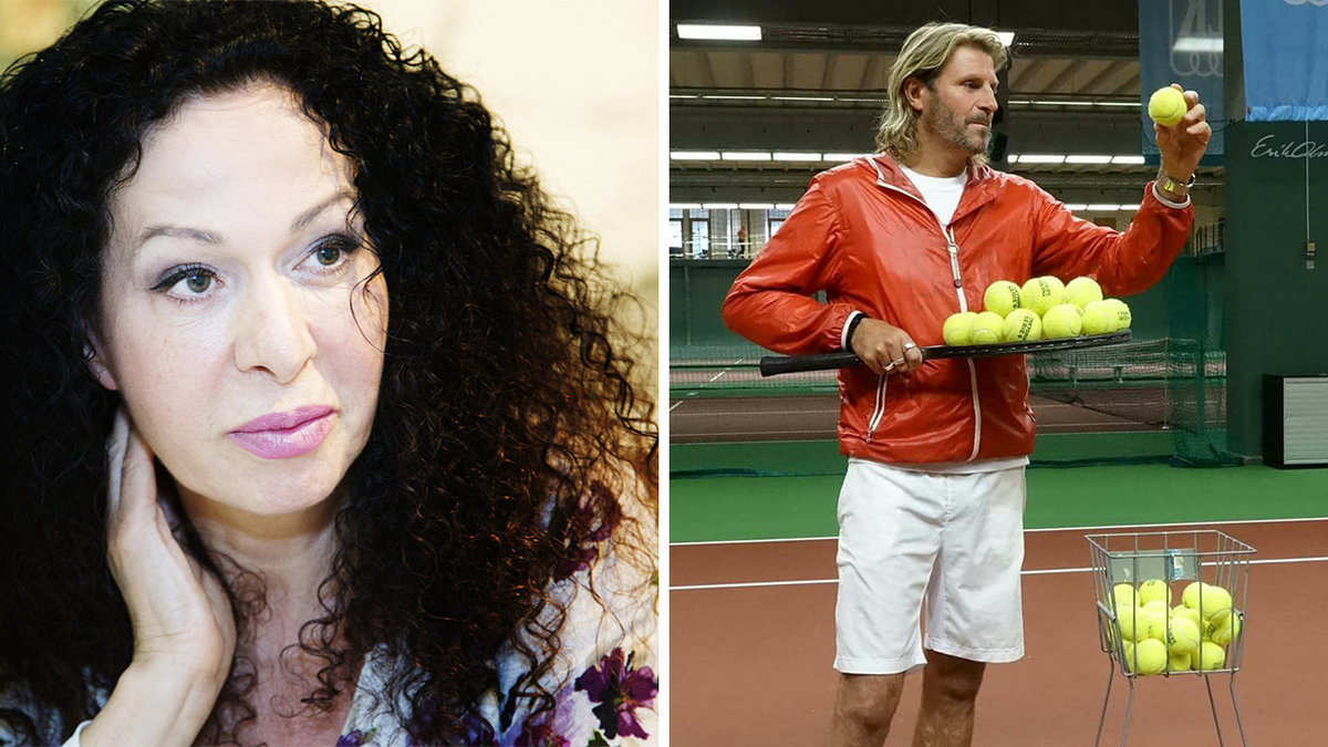en kvinna i svart, lockigt hår håller i sidan a halsen, en man i röd jacka och vita shorts håller i ett tennisrack och tennisbollar