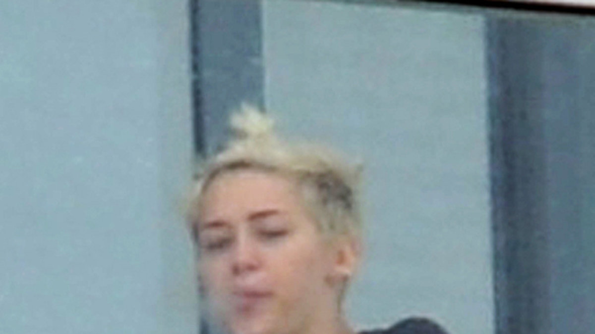 Mileys samarbete med Snoop Lion bär frukt. 