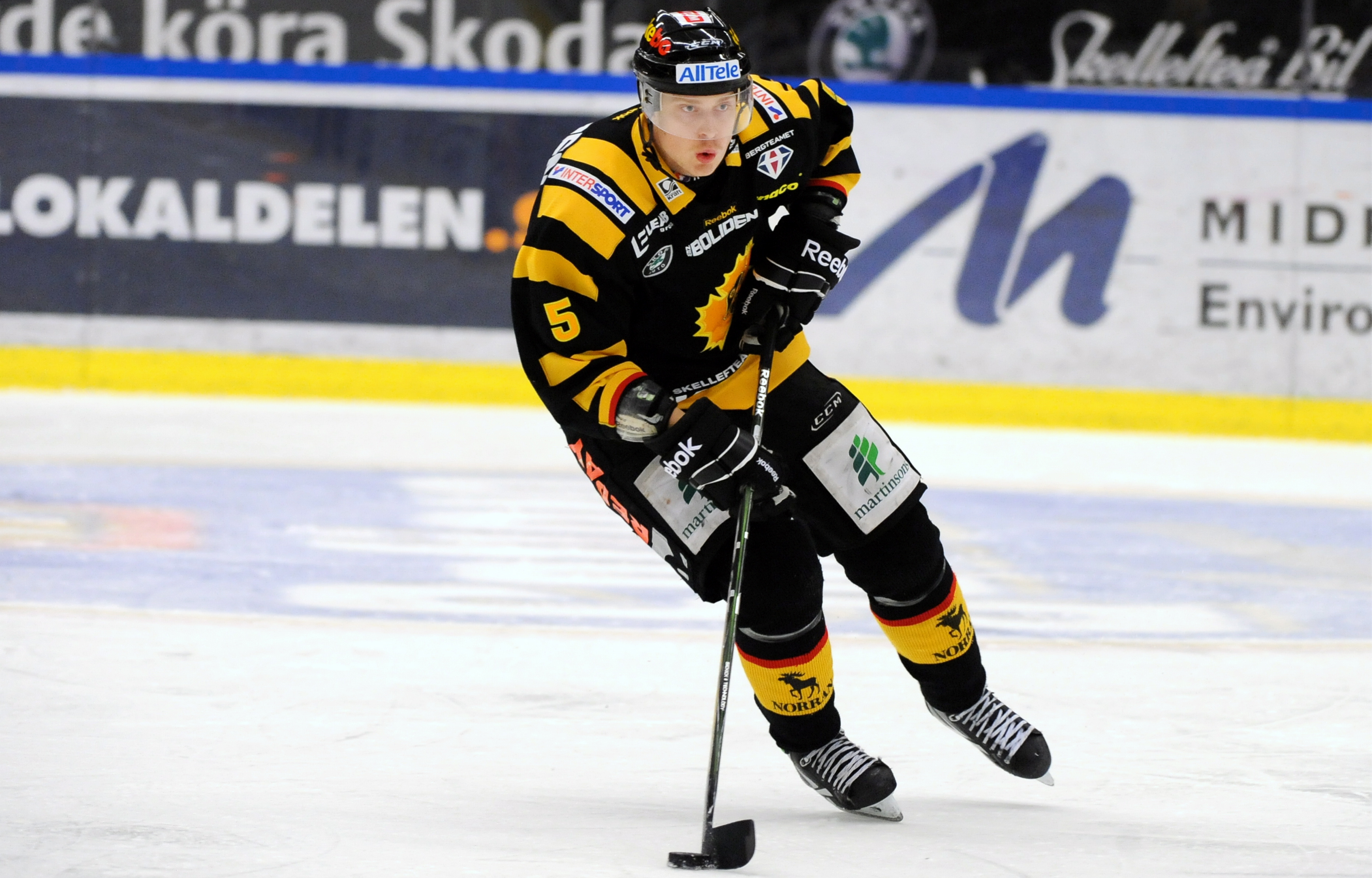 Adam Larsson beskrivs som en av svensk hockeys största talanger någonsin.