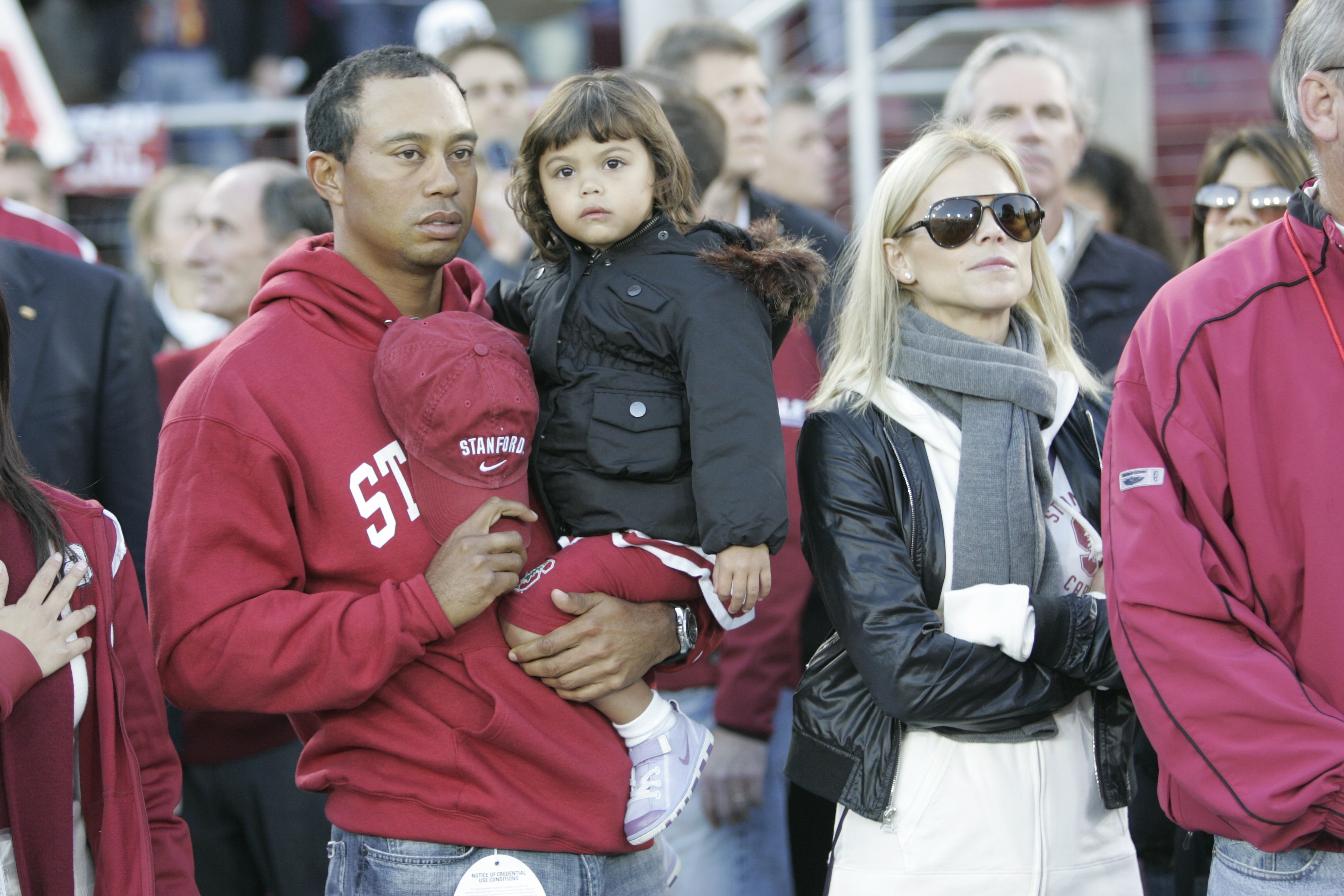 Tiger Woods med frun Elin Nordegren och deras gemensamma barn. 