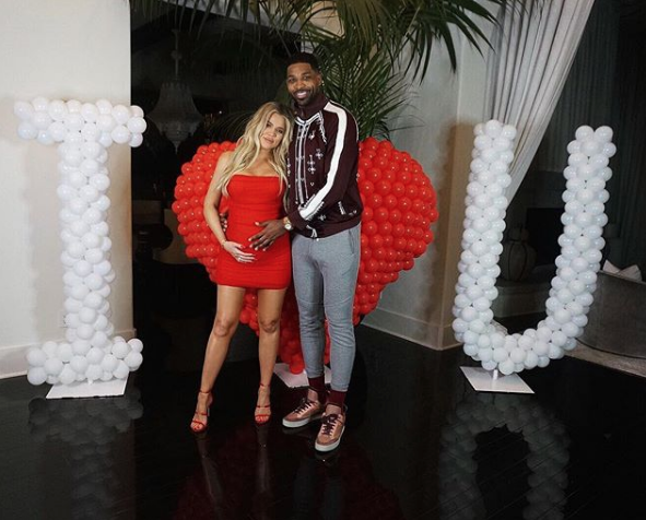 Khloe Kardashian och Tristan Thompson. Khloe Kardashian och Tristan Thompson.