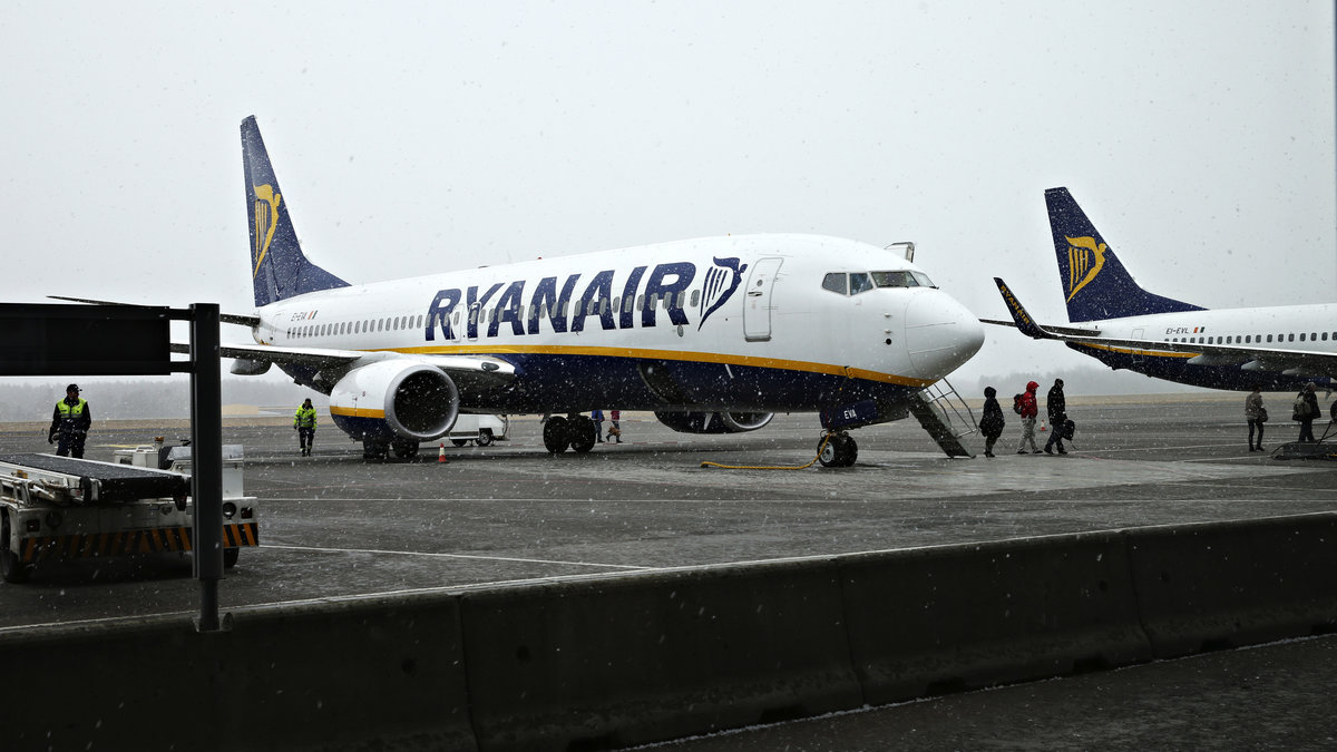 Det kan bli dyrt att få ett jobb på Ryanair.