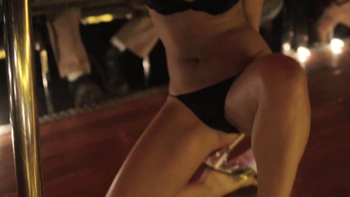Vanessa Hudgens som strippan Cindy. 