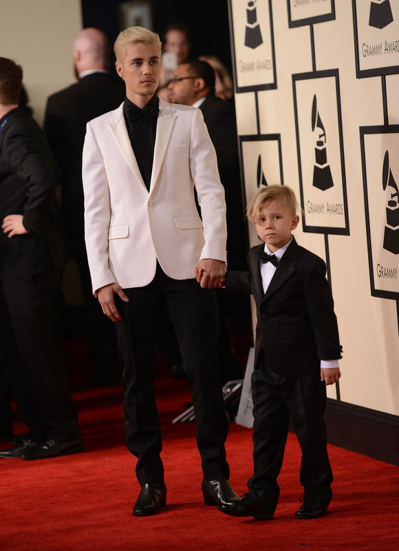 Storebror och lillebror på Grammys. Stiligt! Storebror och lillebror på Grammys. Stiligt!