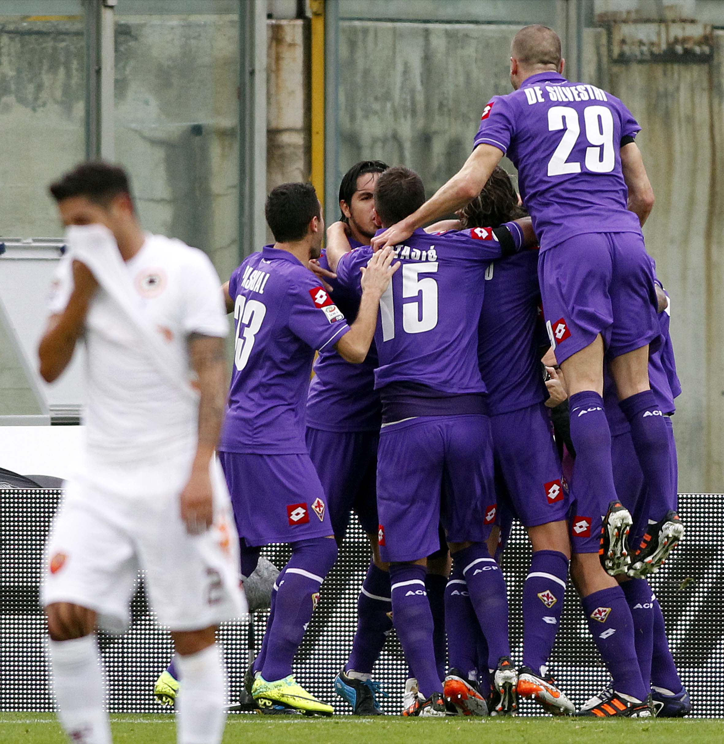 Romas kräftgång fortsätter. Mot Fiorentina kom lagets sjätte förlust.
