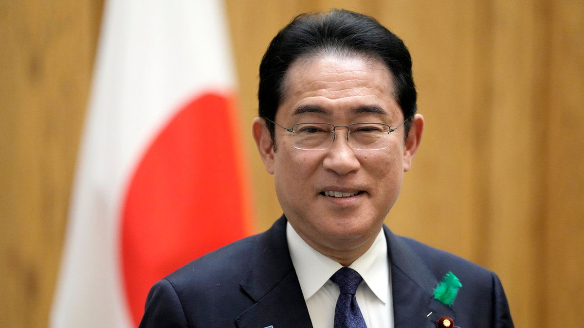 Japans premiärminister Fumio Kishida under en intervju med utländska medier i Tokyo 2023.