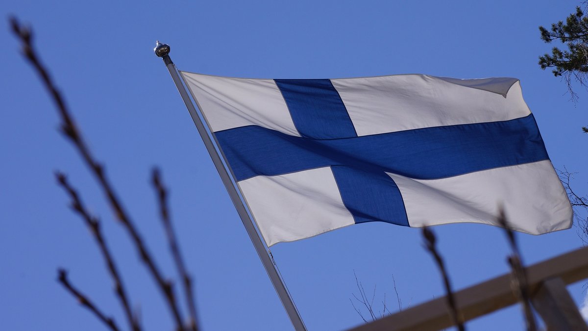 Finland blir det sista landet i Norden att göra samkönade äktenskap lagligt.