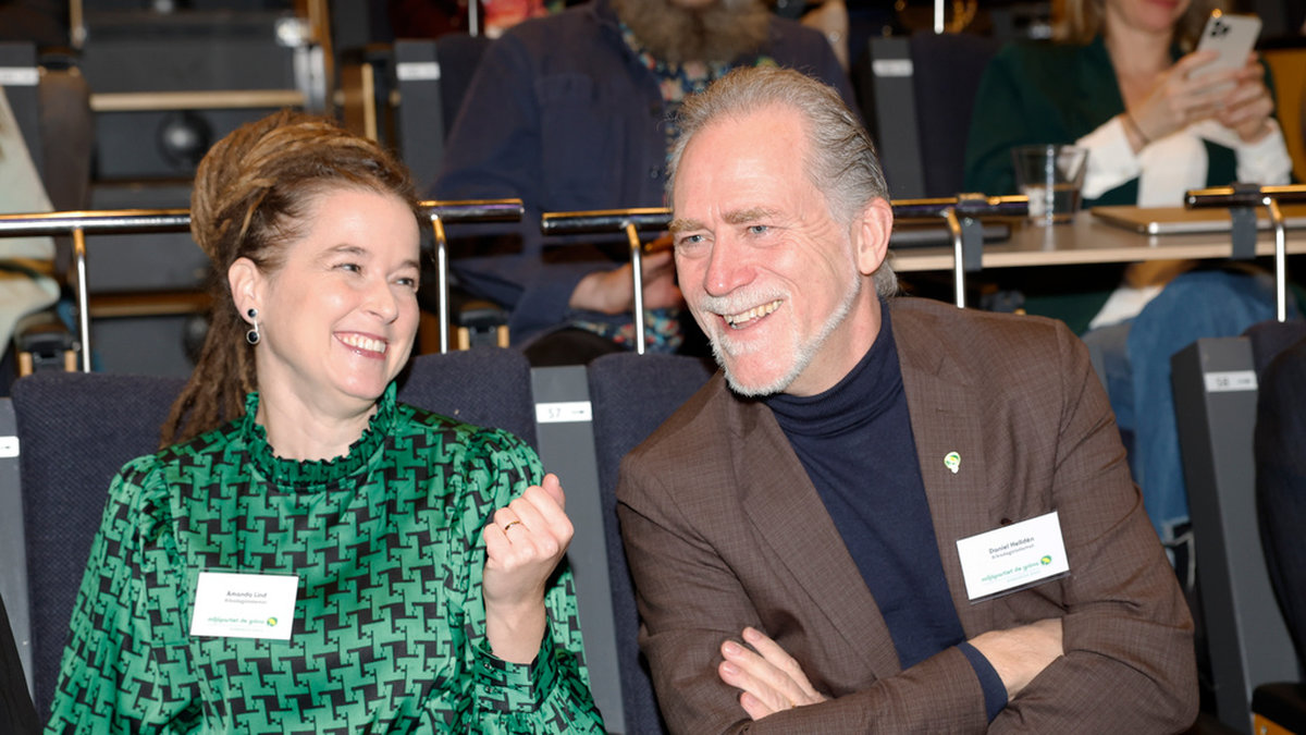 Blir det Amanda Lind som blir nytt kvinnligt språkrör i Miljöpartiet? Här tillsammans med språkröret Daniel Helldén. Arkivbild.