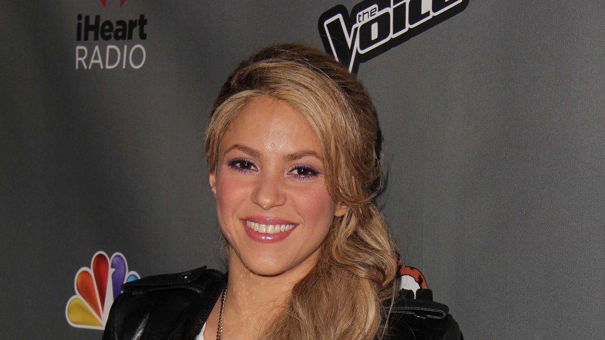 4. Shakira
