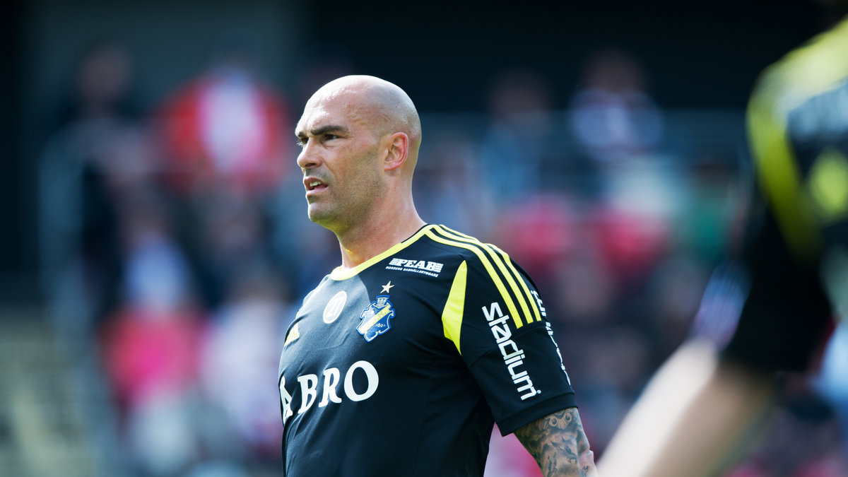 Majstorovic har 18 månader kvar på sitt kontrakt med AIK. 