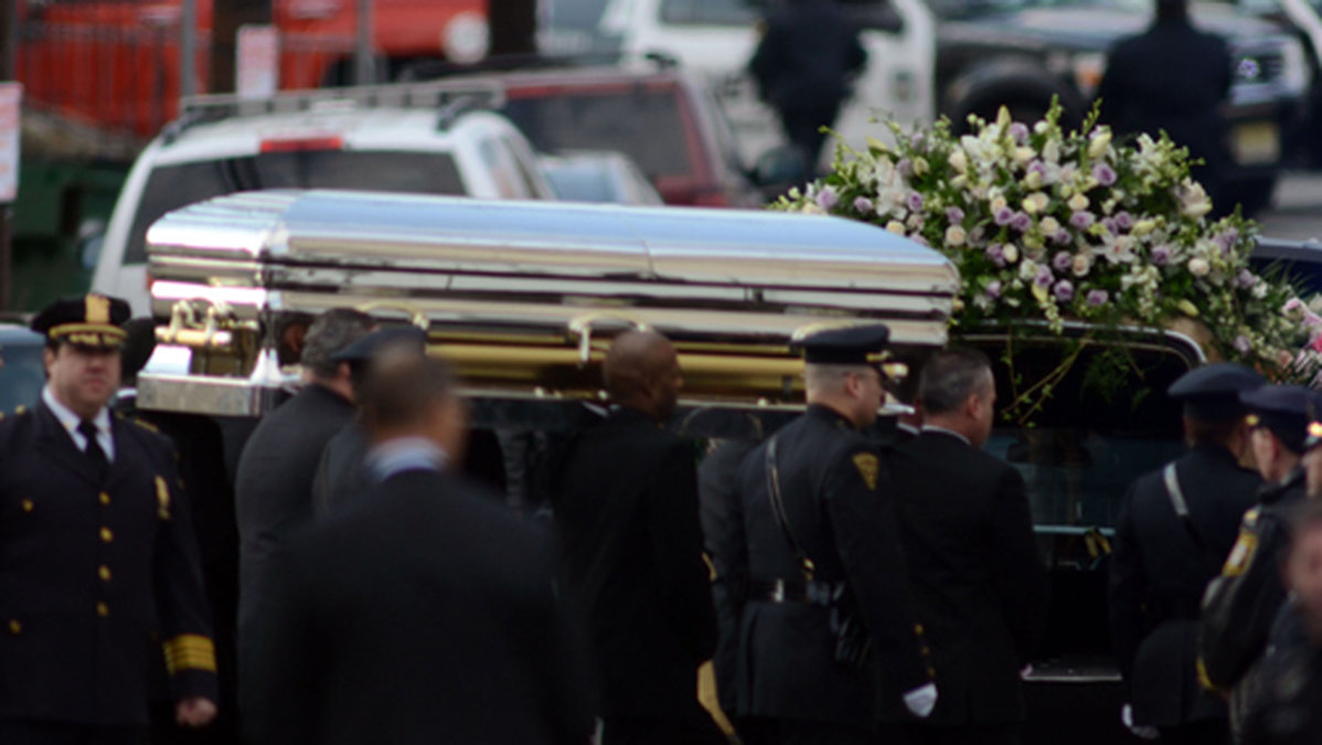 Whitney Houston begravdes den 18 februari 2012.