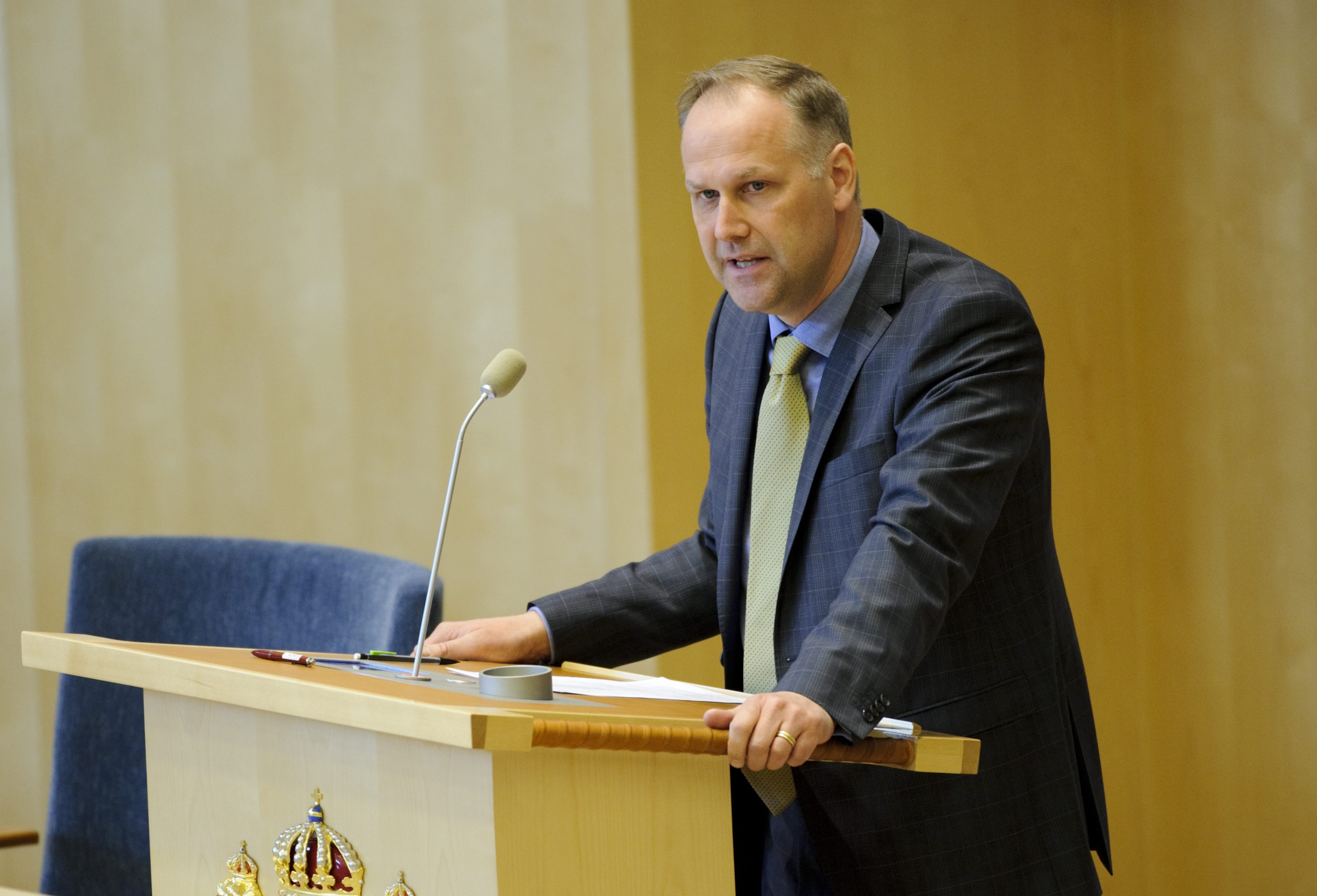 "Vi gav henne chansen att säga sanningen, men hon tog den inte", säger V-ledaren Jonas Sjöstedt.