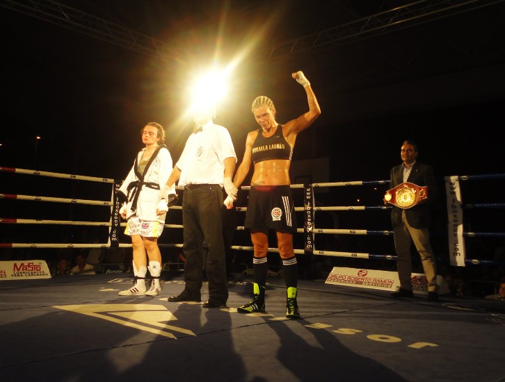 Titel, Mikaela Laurén, titelmatch, boxning