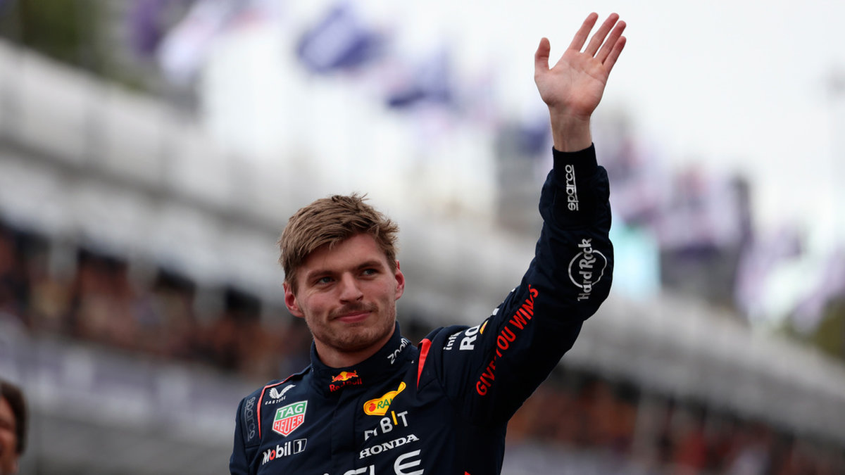 Red Bull-föraren Max Verstappen vann Australiens GP efter ett dramatiskt lopp.