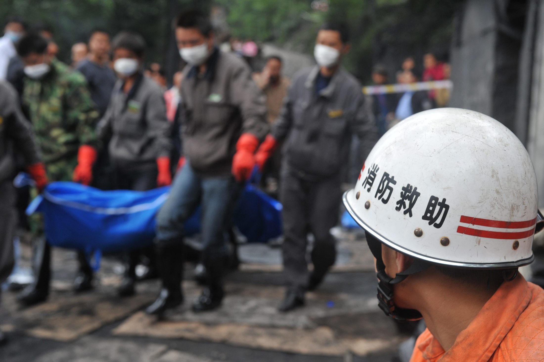 En explosion i en kolgruva kostade 46 liv på måndagsmorgonen.