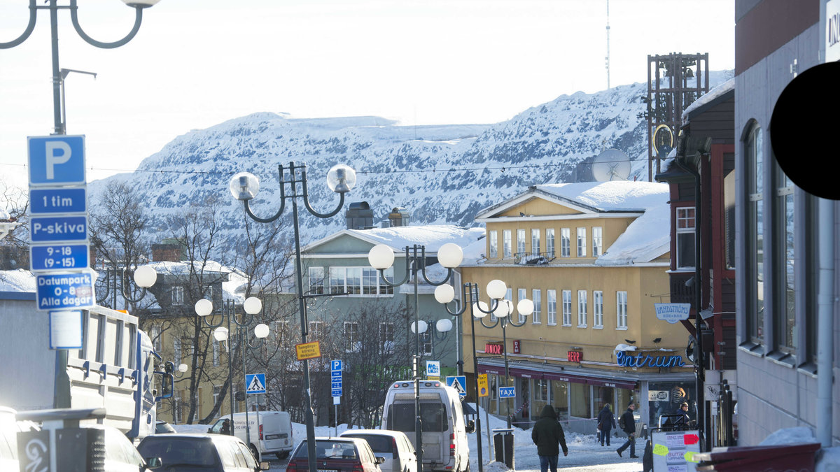 ..inte lika många vet att det även har spridit sig 200 mil bort, till Kiruna. Nu reder Nyheter24 ut mysteriet.