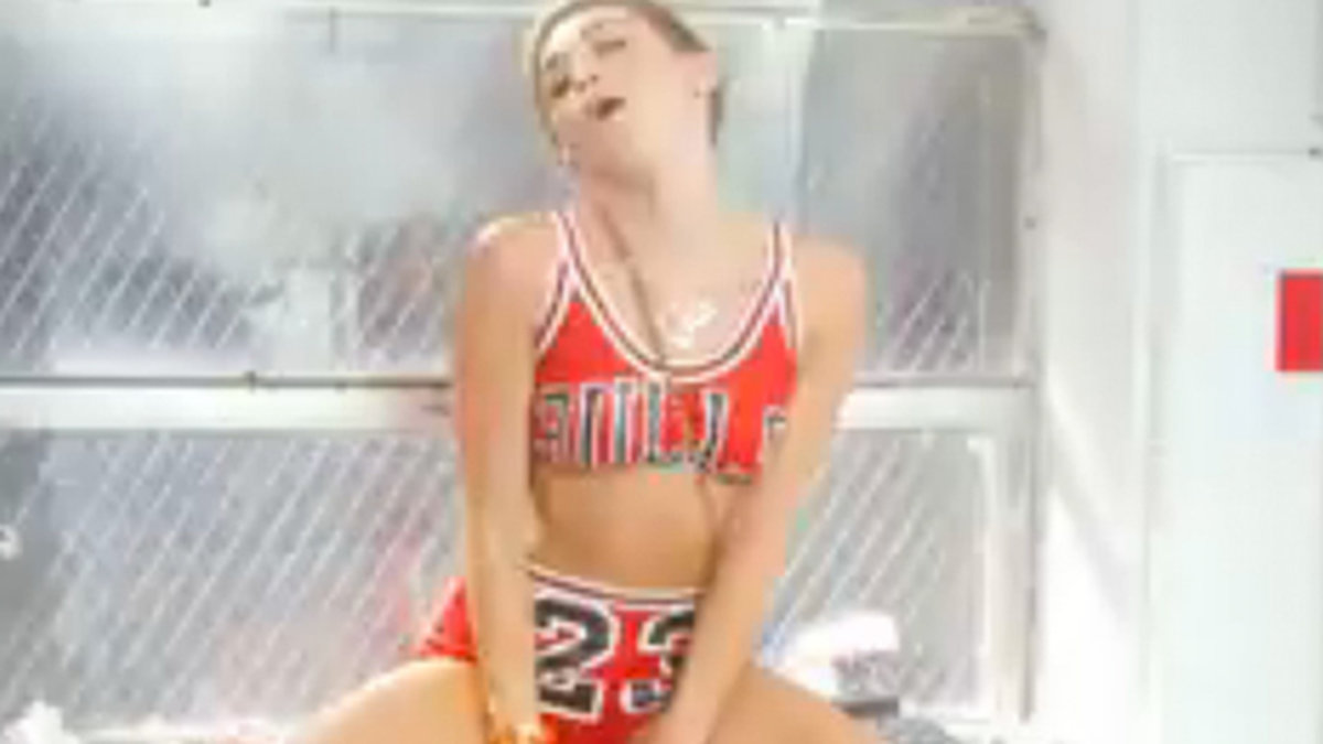 Miley i sin nya musikvideo. 