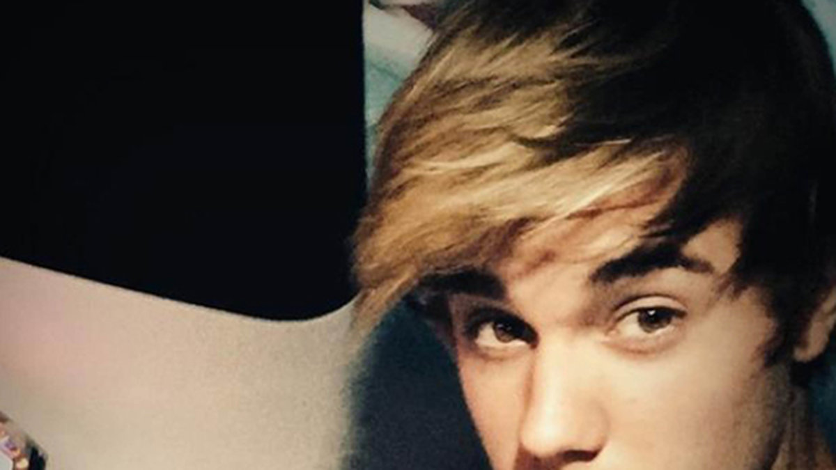 Bieber har färgat tillbaka till sin tidigare hårfärg. Trist tycker vi! 
