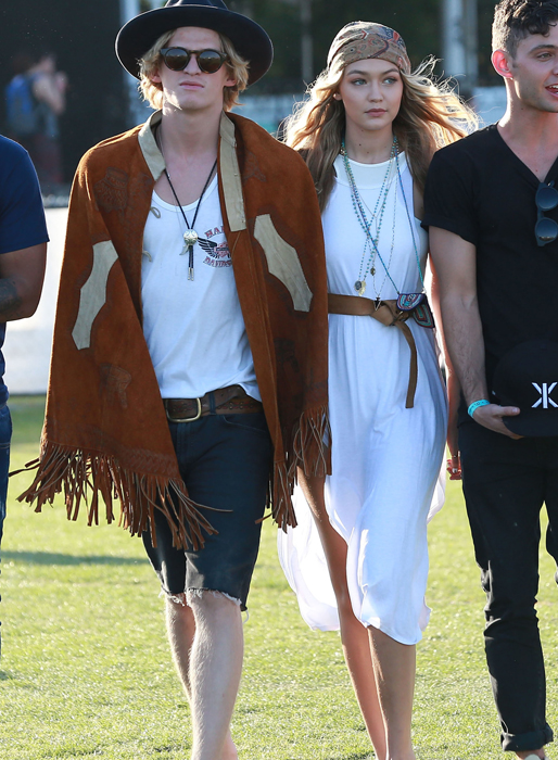 Supermodellen Gigi Hadid med sin pojkvän Cody Simpson. Supermodellen Gigi Hadid med sin pojkvän Cody Simpson.