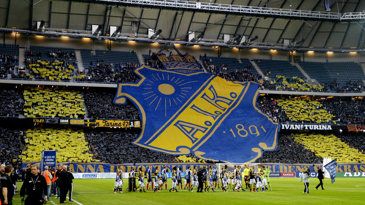 Förra året satte AIK ett nordiskt rekord i årskortsförsäljning under den första säsongen på Friends Arena. Nu är det rekordet på väg att slås.