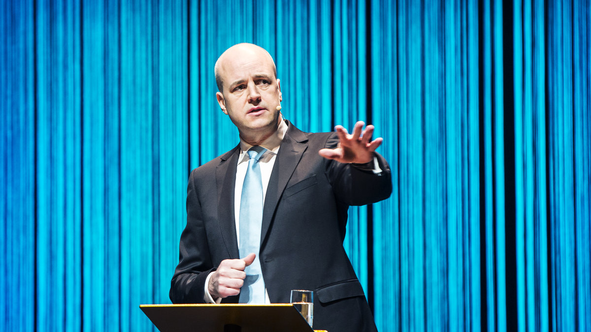 63 procent har förtroende för Reinfeldt.