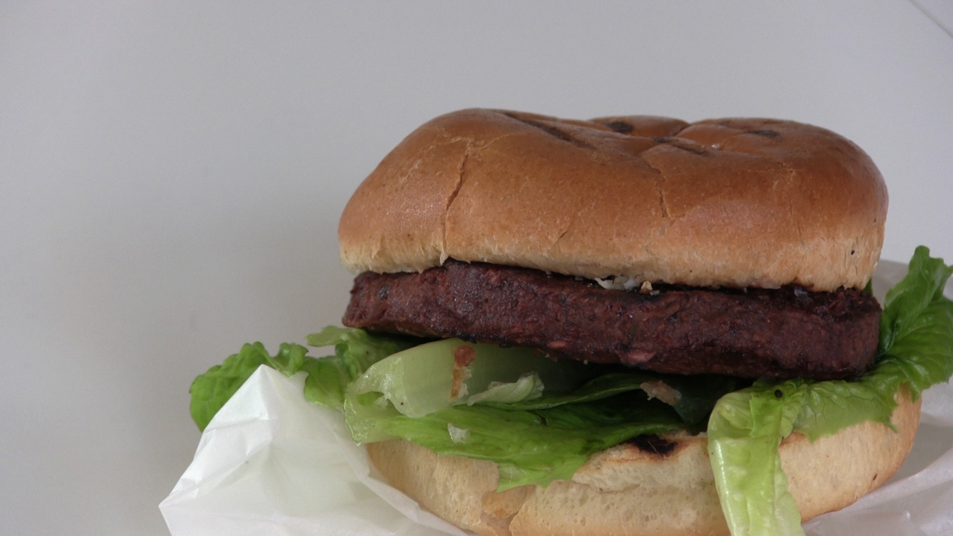 Juicy vegan burger Juicy vegan burger