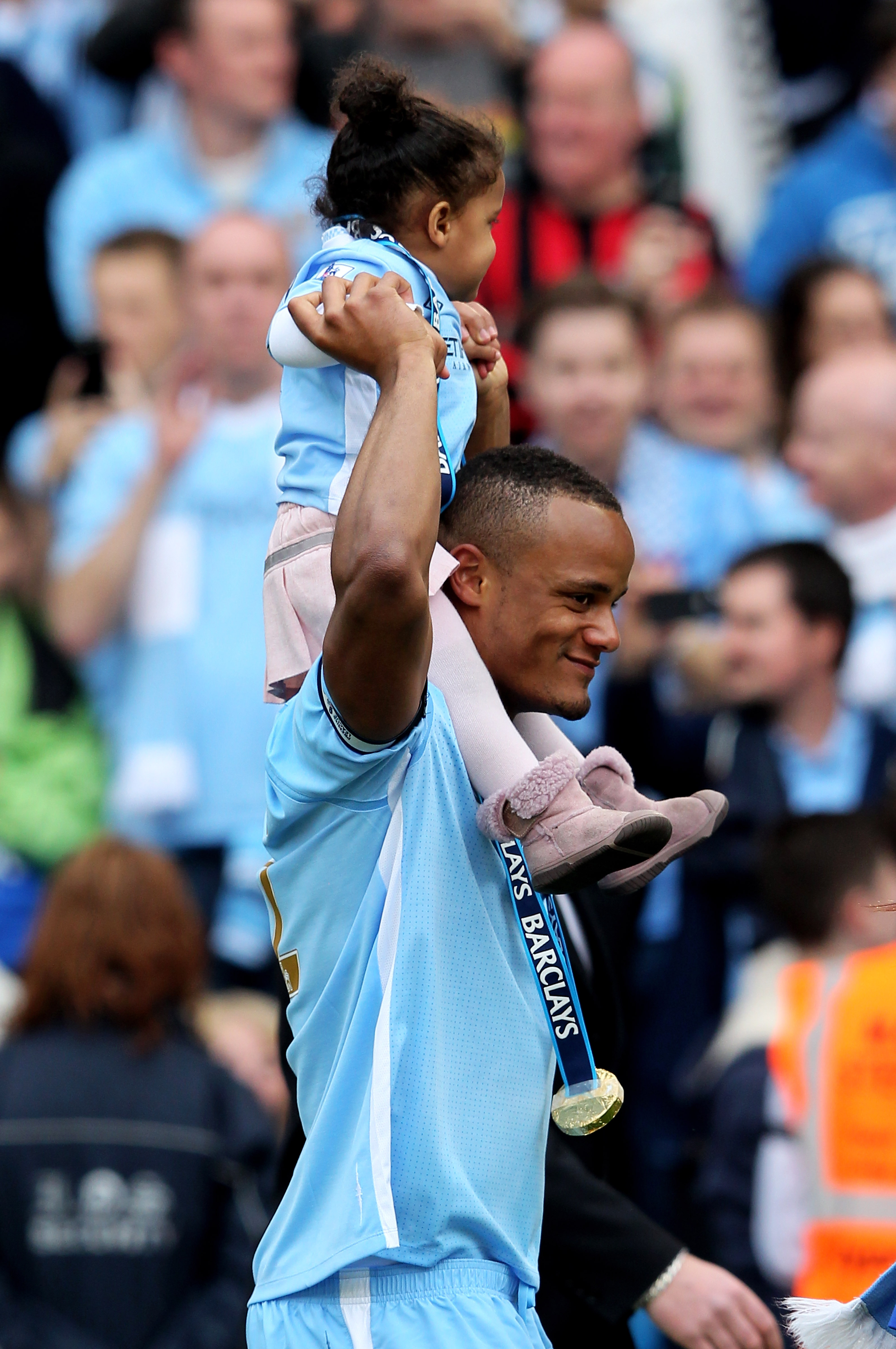 Vincent Kompany delade ögonblicket med sin dotter. Vincent Kompany delade ögonblicket med sin dotter.
