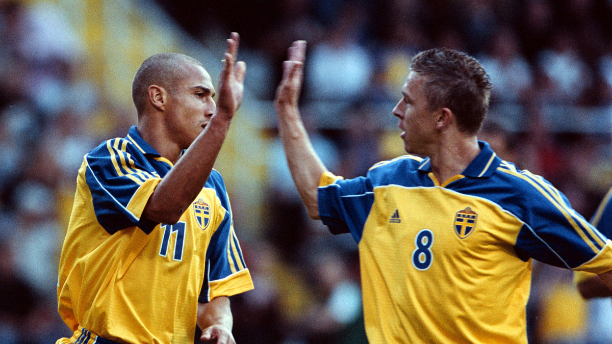 Det blev dock bara elva landskamper i den svenska landslagströjan för honom.