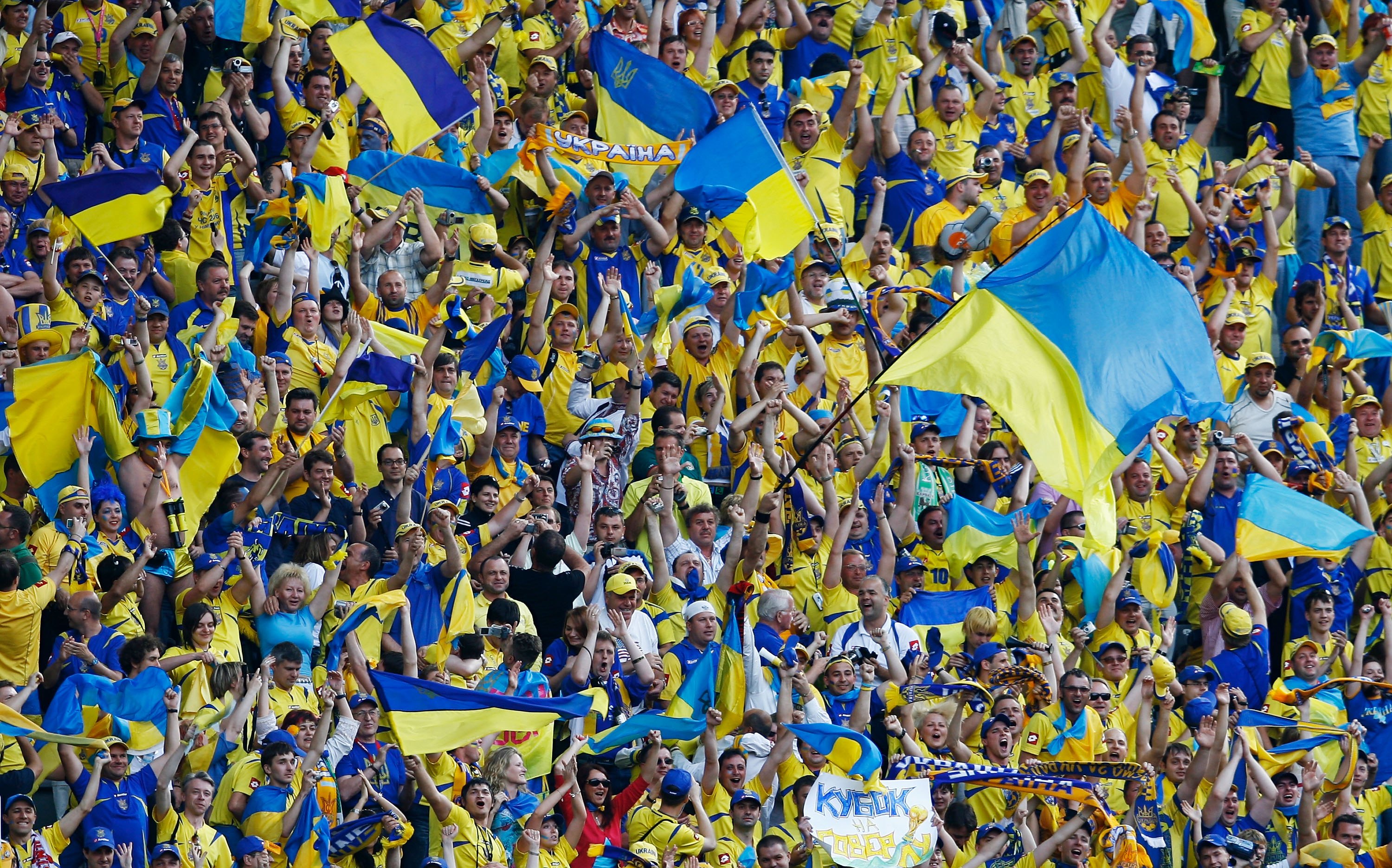De ukrainska hemmafansen förväntas sluta upp på bred front. De ukrainska hemmafansen förväntas sluta upp på bred front.