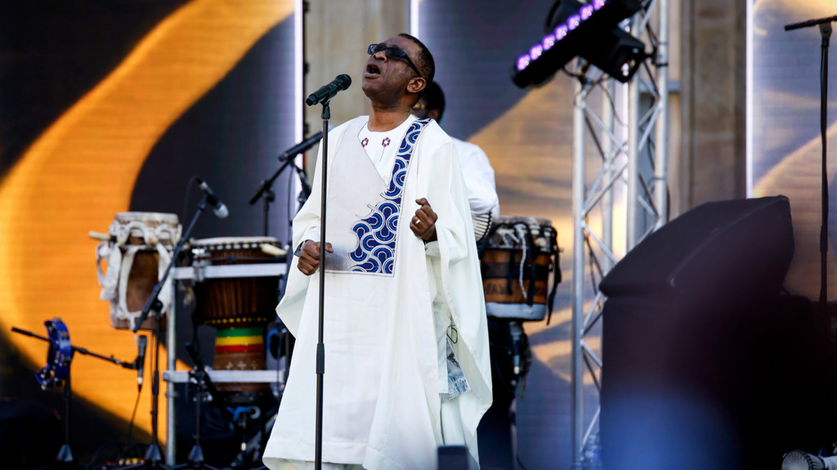Youssou N'Dour framträder på Malmöfestivalens stora scen den 10 augusti. Arkivbild.