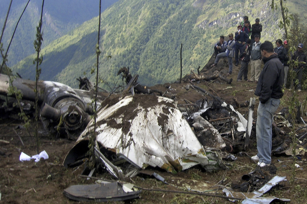 Brott och straff, flygolycka, Nepal