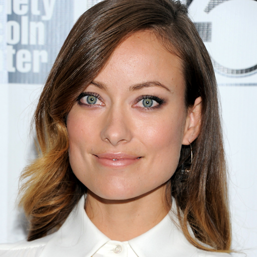 Olivia Wilde efter att ha sminkat sig. Olivia Wilde efter att ha sminkat sig.