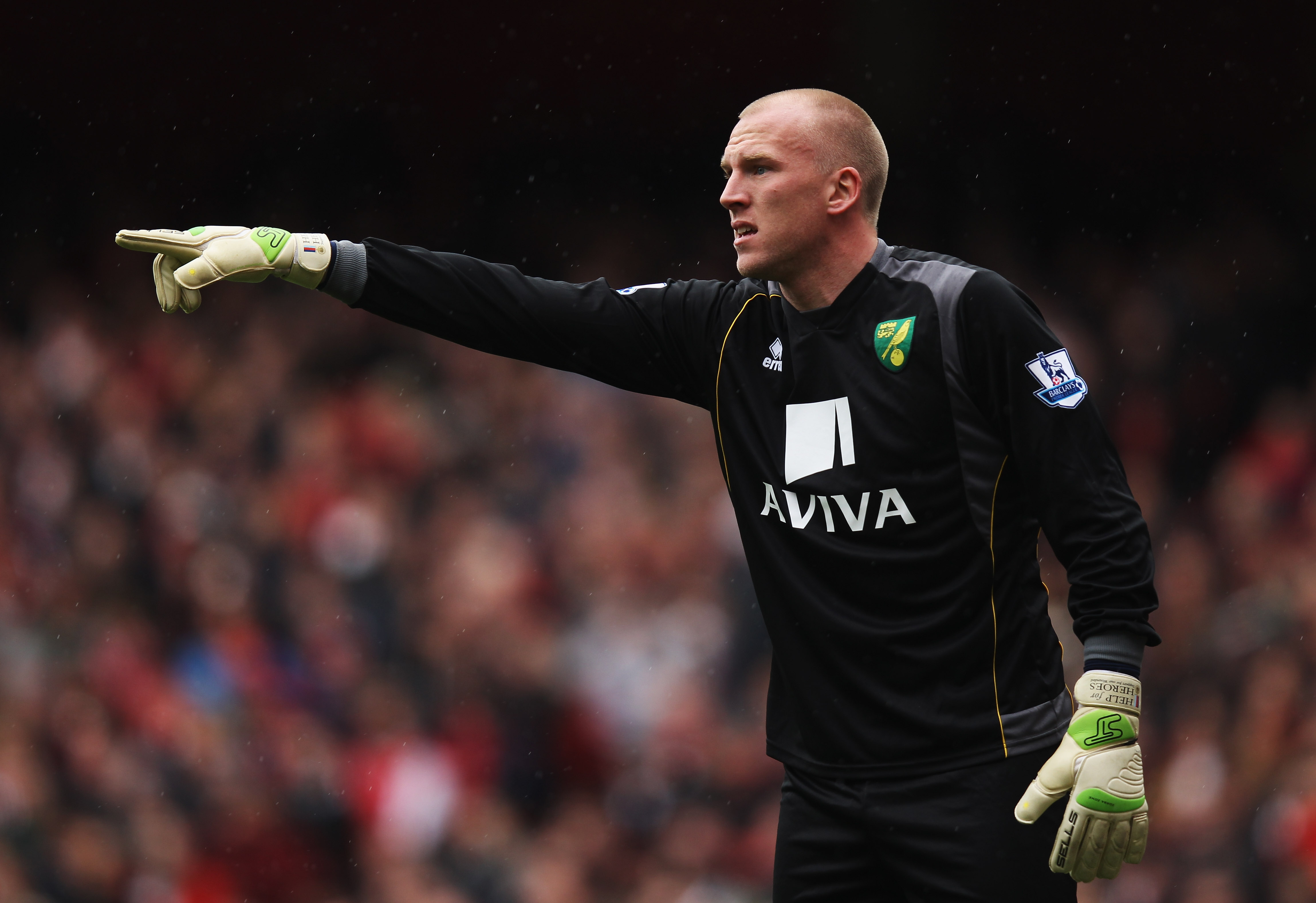 ...Tillsammans med Norwichs John Ruddy. ...Tillsammans med Norwichs John Ruddy.