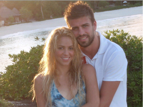Shakira tillsammans med Barcelonas mittback Gerard Pique.
