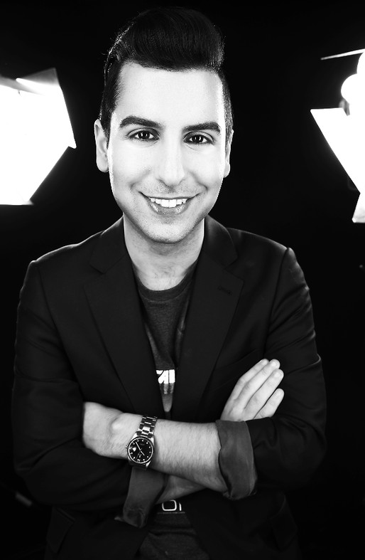Daniel Paris. Daniel Paris.