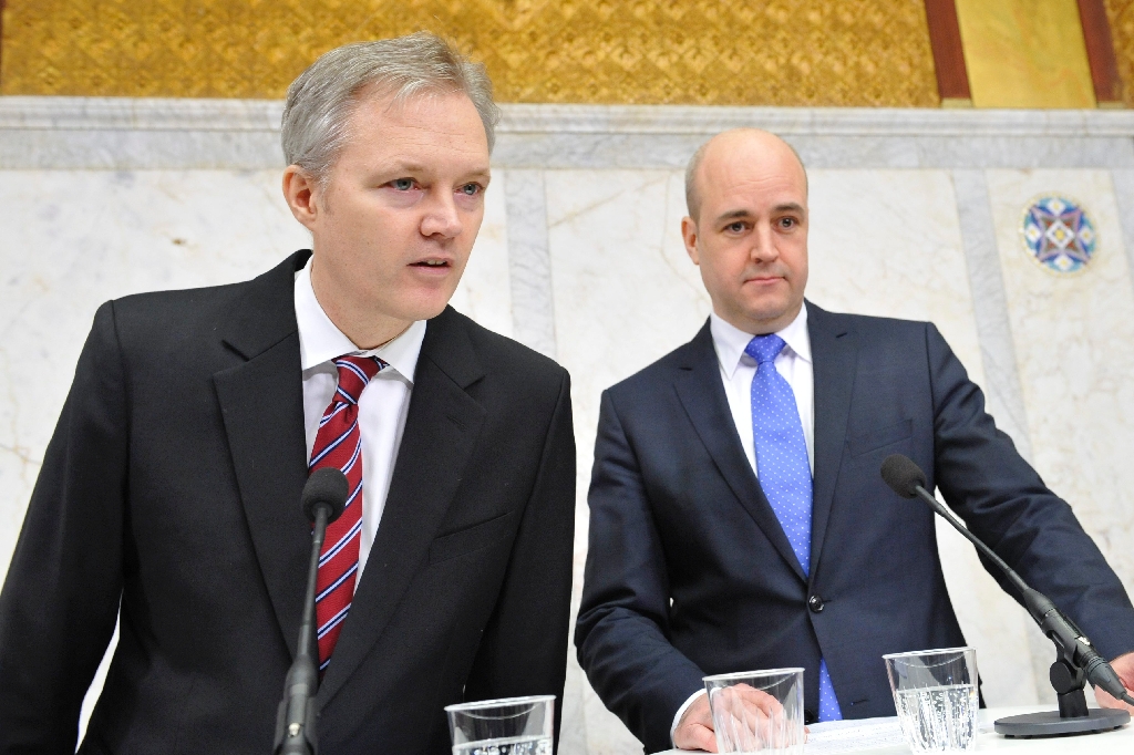 Tolgfors under presskonferensen: "Jag vill tacka statsministern för stödet under de här åren."